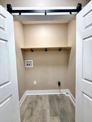6 Wheelock St, Oxford, MA 01540