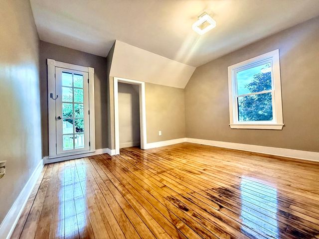 6 Wheelock St, Oxford, MA 01540