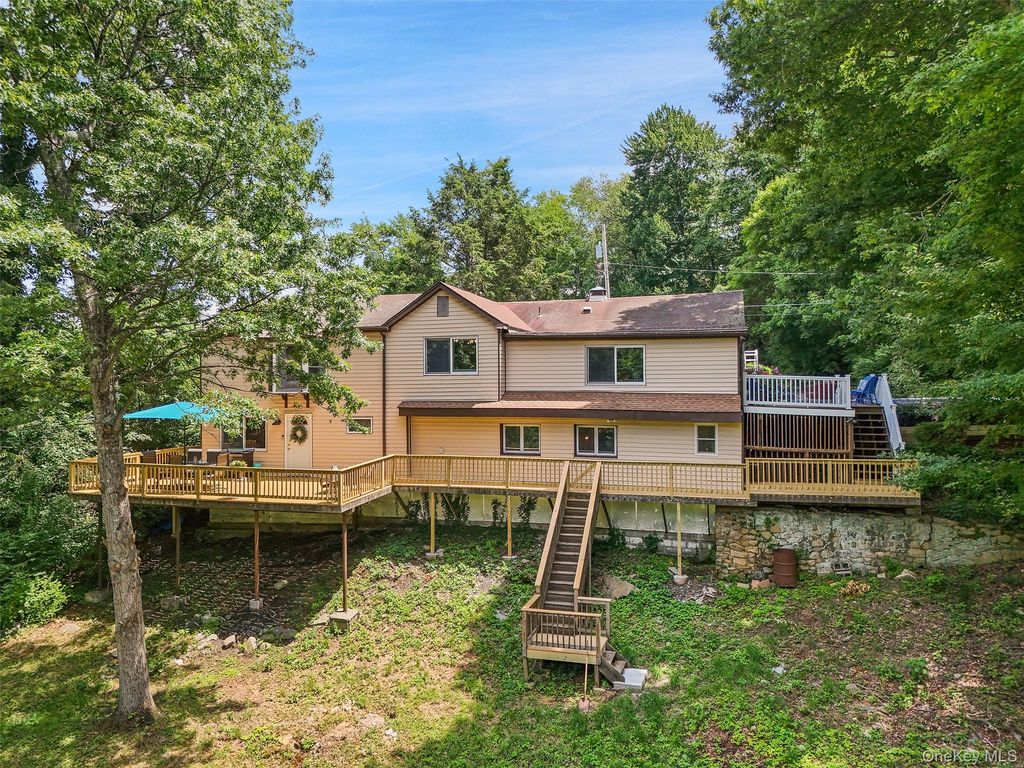 18 Sylvan Road, Lake Peekskill, NY 10537 — photo 4