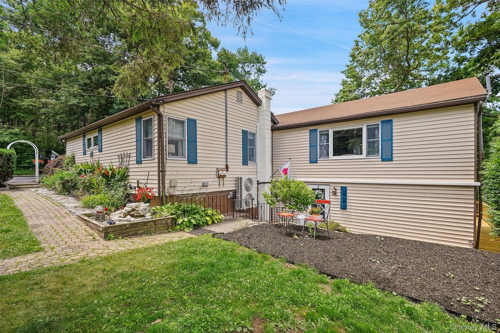 18 Sylvan Road, Lake Peekskill, NY 10537 — photo 5