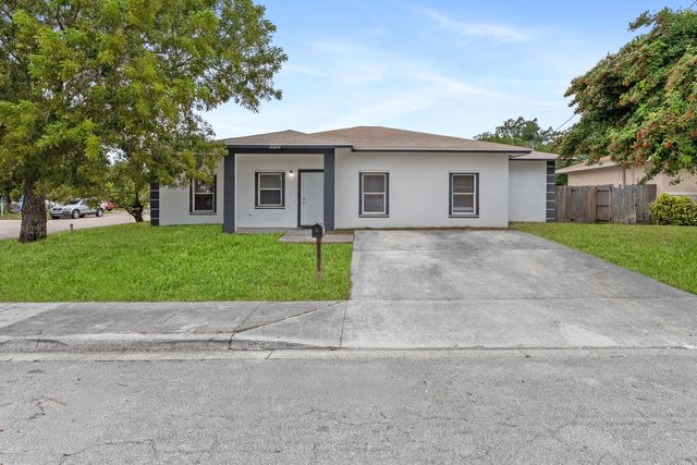 3011 Avenue M, Riviera Beach, FL 33404
