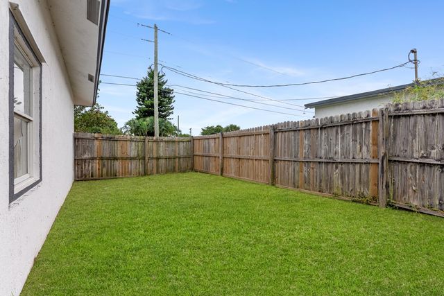 3011 Avenue M, Riviera Beach, FL 33404
