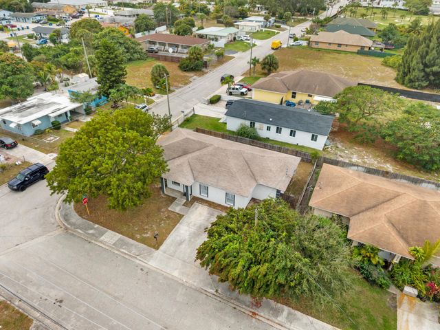 3011 Avenue M, Riviera Beach, FL 33404