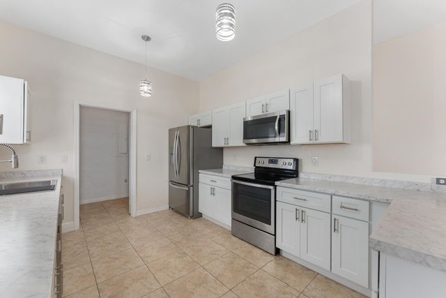 3011 Avenue M, Riviera Beach, FL 33404
