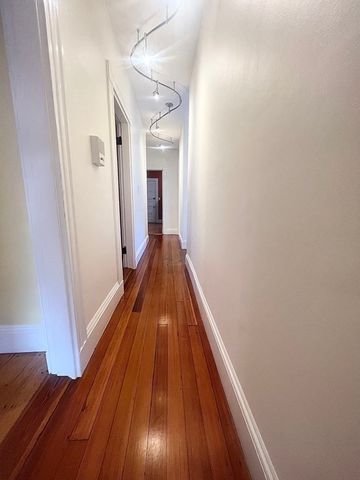 112 Franklin 2, Brookline, MA 02445