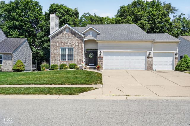 10504 Aspen Drive, Fishers, IN 46037