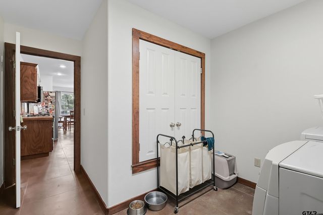 404 CR 4220, Mt Pleasant, TX 75455