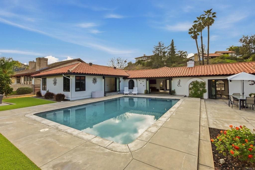 Image 18 of property listing at 15647 Calistoga Drive, Ramona, CA 92065