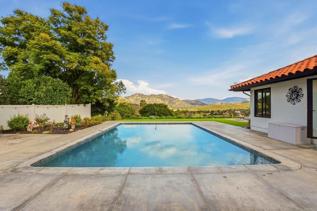 Image 19 of property listing at 15647 Calistoga Drive, Ramona, CA 92065