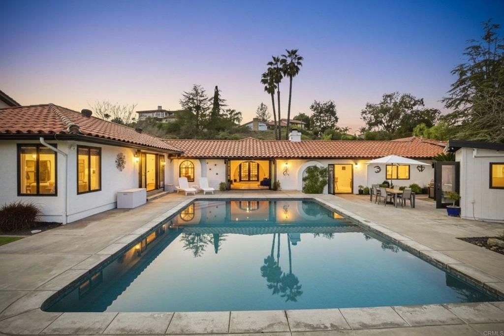 Image 3 of property listing at 15647 Calistoga Drive, Ramona, CA 92065