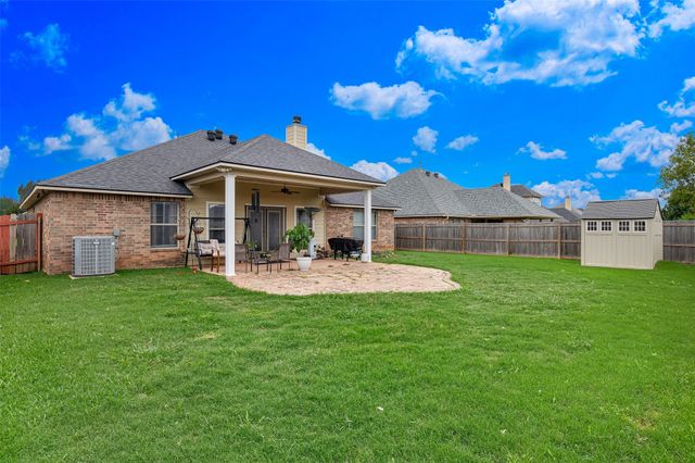 2324 Tallgrass Circle, Bossier City, LA 71111