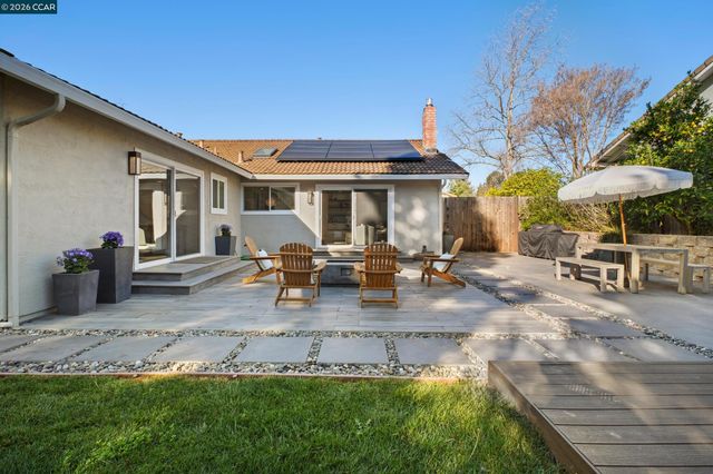 230 Royal Palm Place, Danville, CA 94526