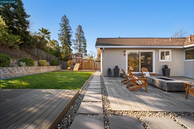 230 Royal Palm Place, Danville, CA 94526