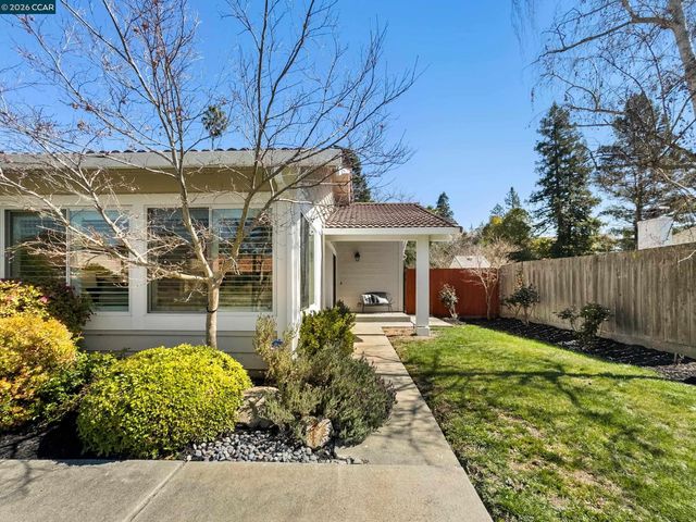 230 Royal Palm Place, Danville, CA 94526