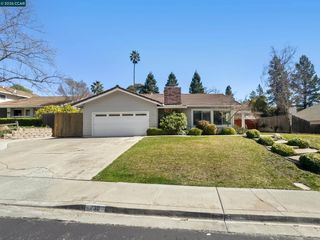 230 Royal Palm Place, Danville, CA 94526