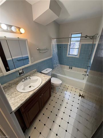 711 W First Street B, Winston-salem, NC 27101