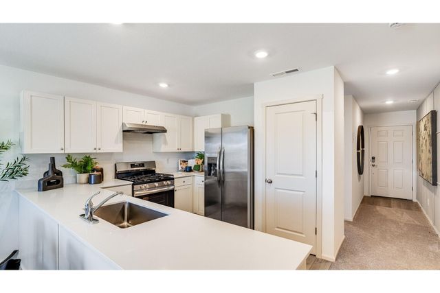 16675 Grey Pine St, La Pine, OR 97739