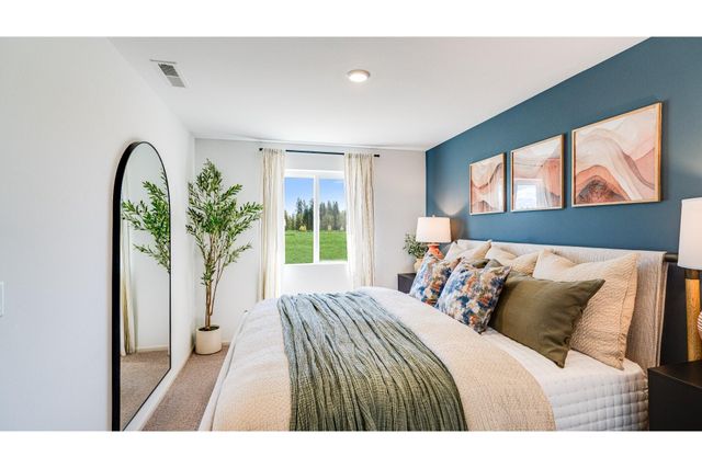 16675 Grey Pine St, La Pine, OR 97739