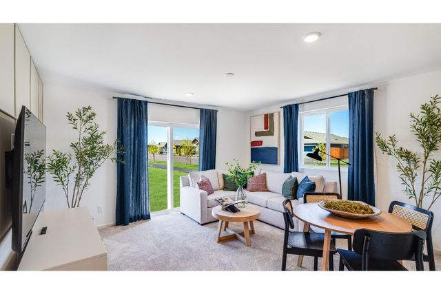 16675 Grey Pine St, La Pine, OR 97739