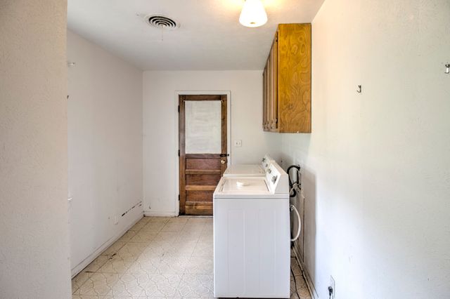 403 S Broadway Street, Collinsville, TX 76233