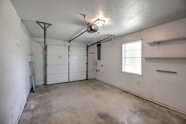 403 S Broadway Street, Collinsville, TX 76233