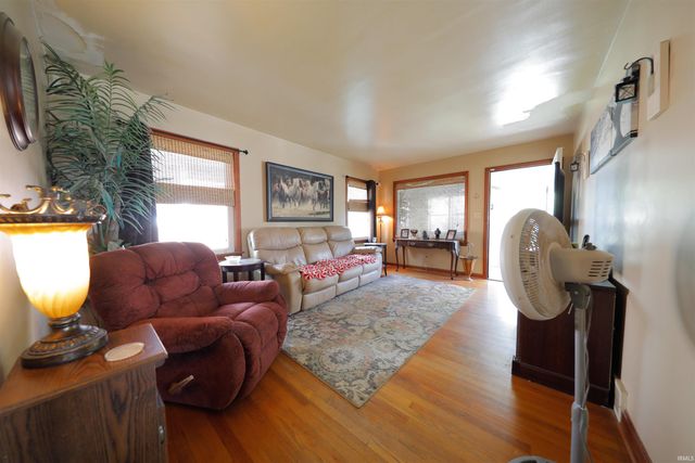 2121 E Virginia Street, Evansville, IN 47711