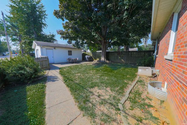 2121 E Virginia Street, Evansville, IN 47711