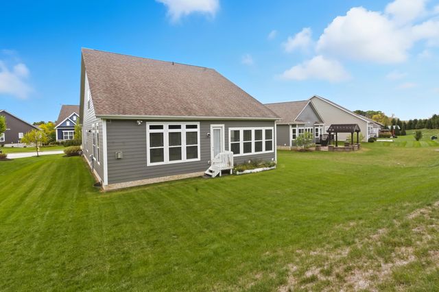 4527 Mcalister Park Drive, Westerville, OH 43082