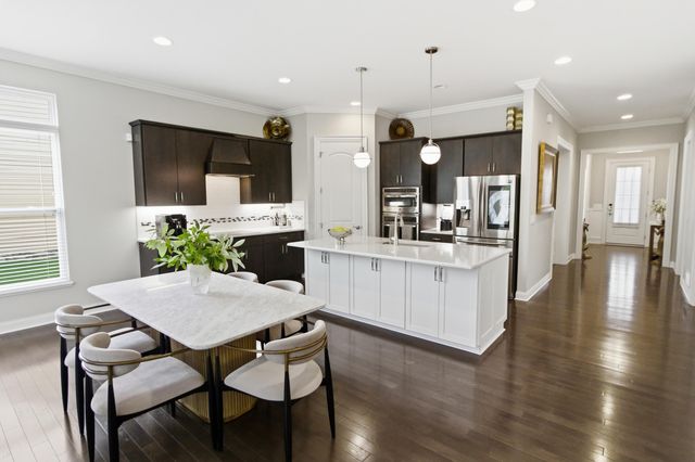 4527 Mcalister Park Drive, Westerville, OH 43082