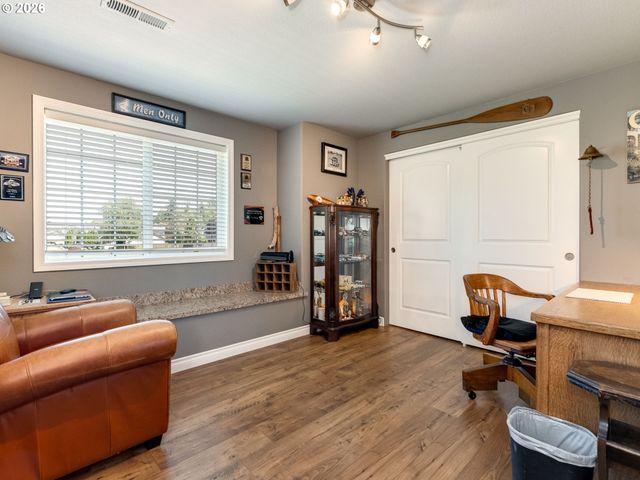 14700 Nw 9TH Pl, Vancouver, WA 98685