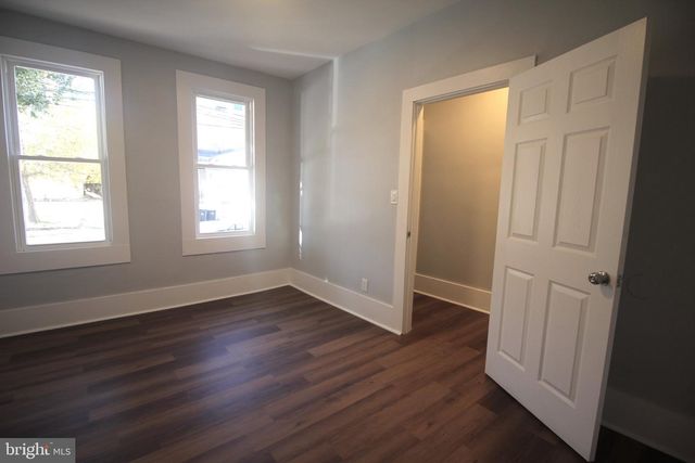 14 N OLDEN AVE N, Trenton, NJ 08609