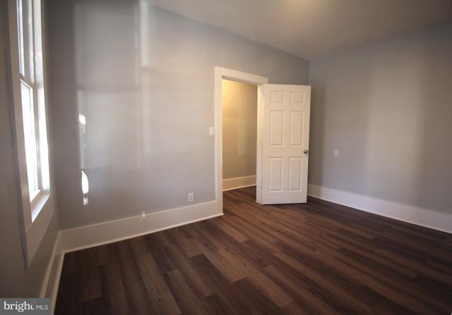 14 N OLDEN AVE N, Trenton, NJ 08609