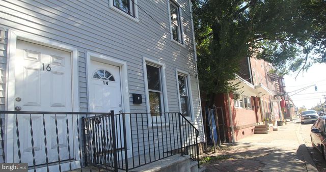 14 N OLDEN AVE N, Trenton, NJ 08609