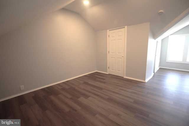14 N OLDEN AVE N, Trenton, NJ 08609