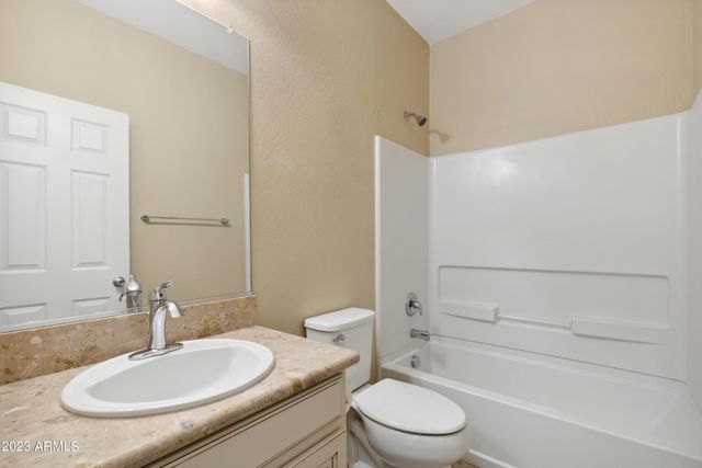 2820 E DETROIT Street, Chandler, AZ 85225