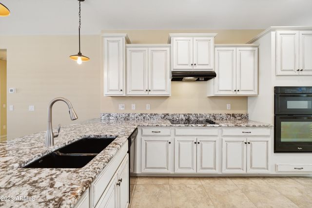 2820 E DETROIT Street, Chandler, AZ 85225