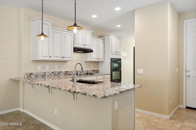 2820 E DETROIT Street, Chandler, AZ 85225