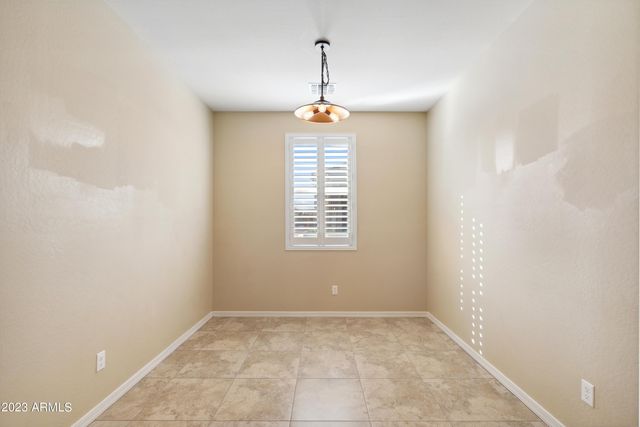 2820 E DETROIT Street, Chandler, AZ 85225