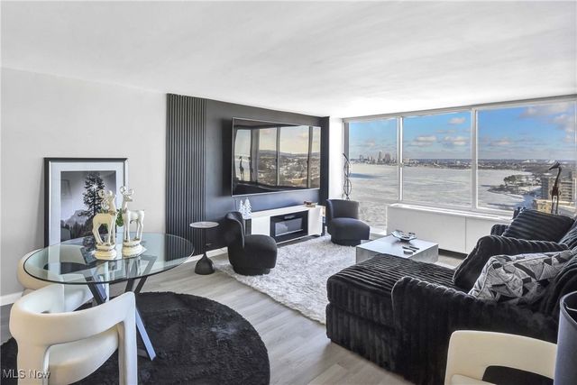 12700 Lake Avenue 2603, Lakewood, OH 44107