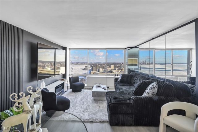 12700 Lake Avenue 2603, Lakewood, OH 44107