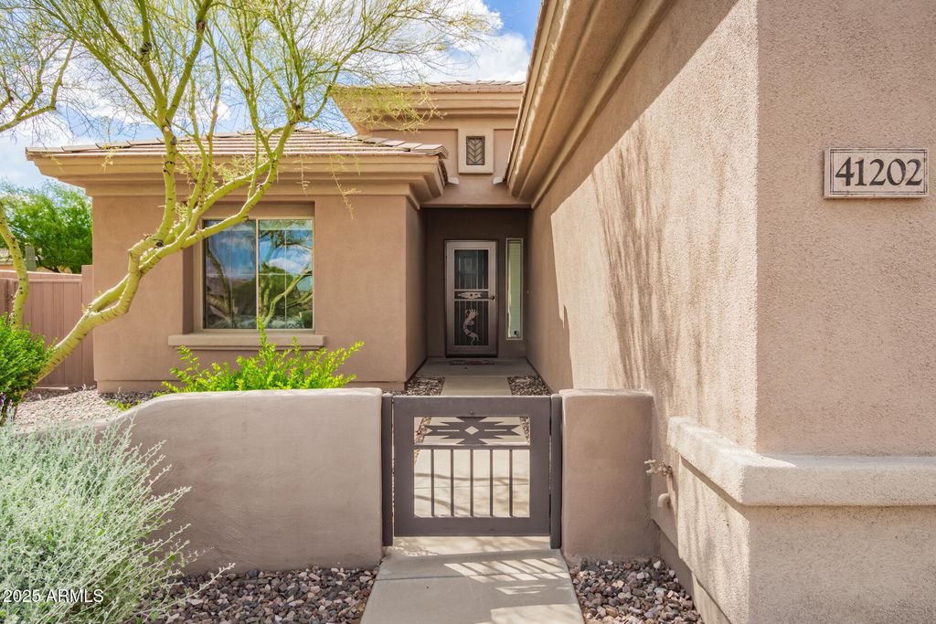 41202 N ROLLING GREEN Way, Anthem, AZ 85086 — photo 2