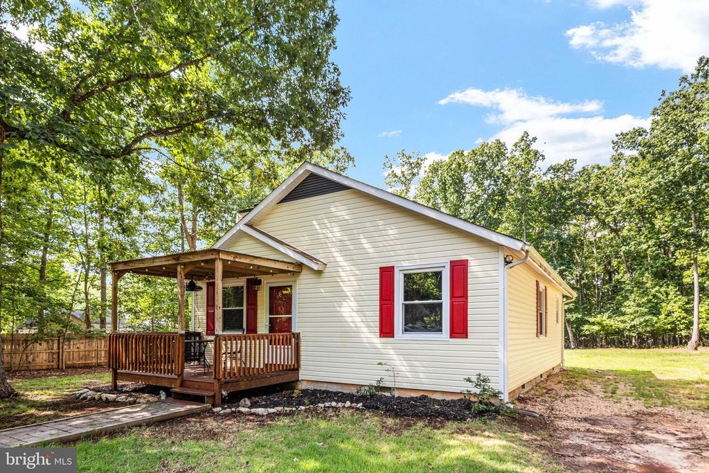 15012 COMFORT LN, Mineral, VA 23117