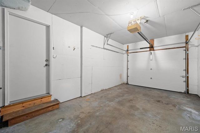 404 Whitehall Court, Belleville, IL 62223