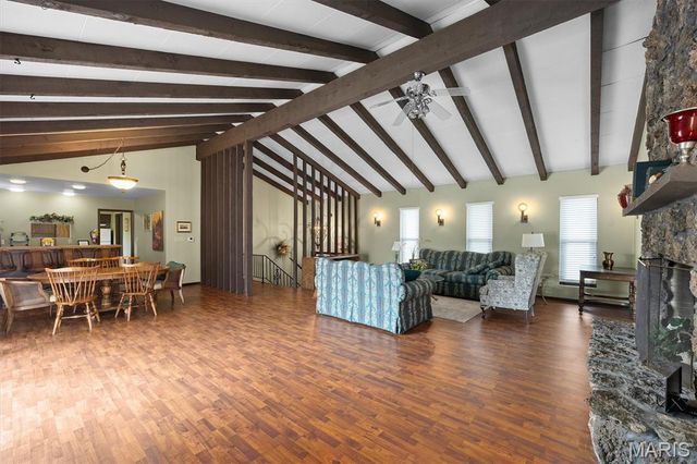 404 Whitehall Court, Belleville, IL 62223