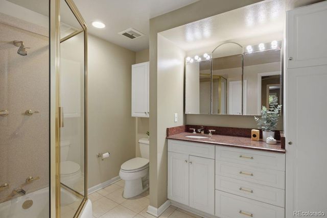 6528 S Oneida Court, Centennial, CO 80111
