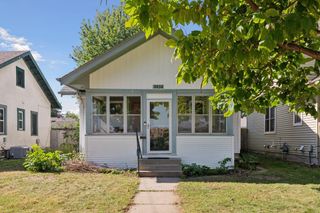 3032 19th Avenue S, Minneapolis, MN 55407