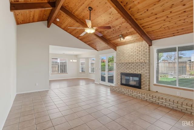 13904 Fremantle Court, Bakersfield, CA 93314