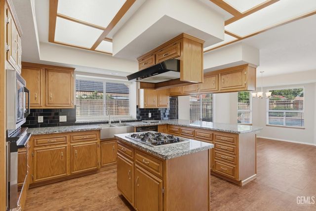 13904 Fremantle Court, Bakersfield, CA 93314