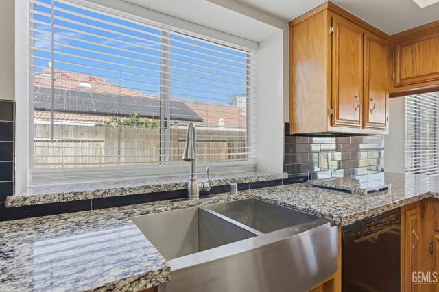 13904 Fremantle Court, Bakersfield, CA 93314