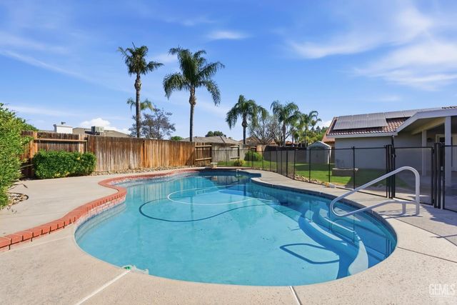 13904 Fremantle Court, Bakersfield, CA 93314